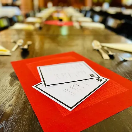 Hoepfner Burghof Hotel