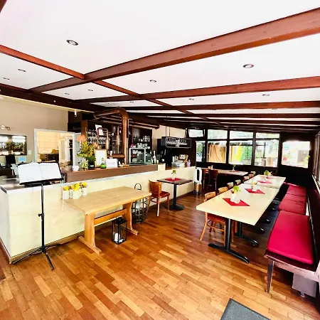 Hotell Hoepfner Burghof