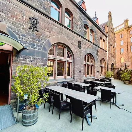 Hotell Hoepfner Burghof 3*