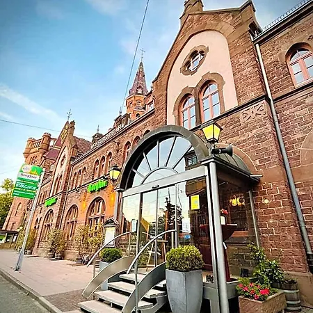 Hotel Hoepfner Burghof 3*