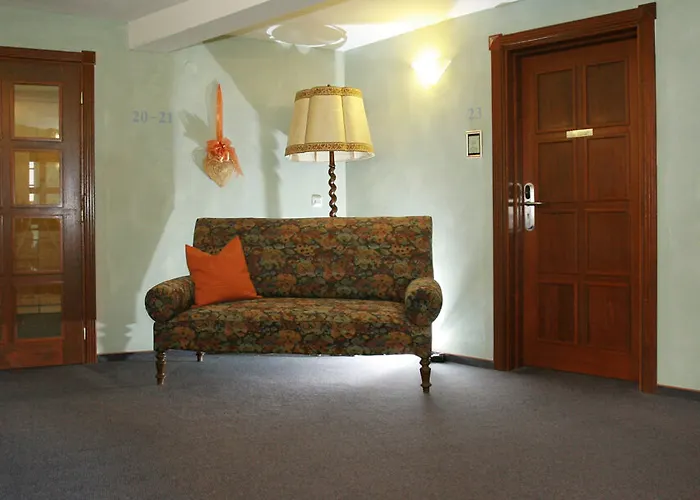 Hoepfner Burghof فندق 3*