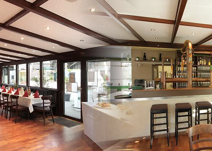 Hoepfner Burghof فندق 3*