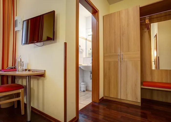 Hoepfner Burghof فندق